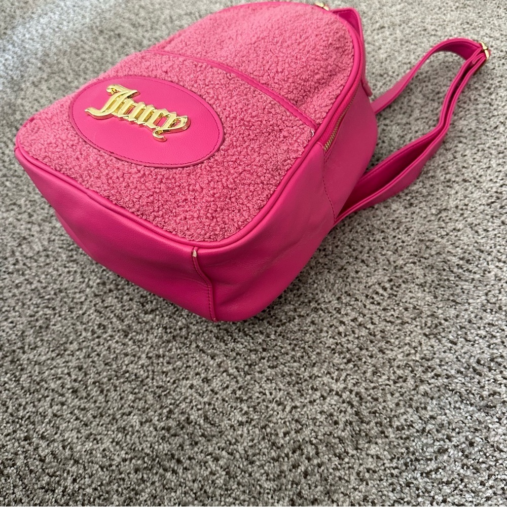 JUICY COUTURE Hot Pink Sherpa Backpack Logo Lining R $150 - Picture 4 of 16